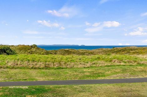 Photo of property in 820a Papamoa Beach Road, Papamoa Beach, Papamoa, 3118