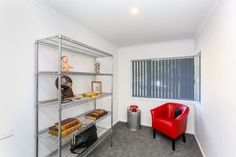 Photo of property in 20 Findlay Street, Moturoa, New Plymouth, 4310