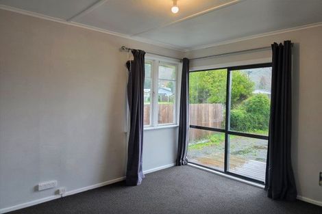 Photo of property in 40 Fairview Road, Western Heights, Rotorua, 3015