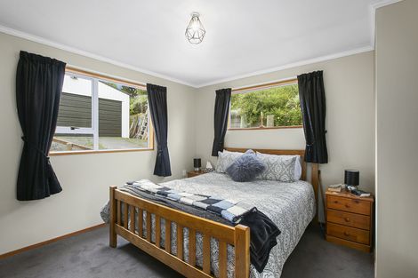 Photo of property in 18 Owen Street, Green Island, Dunedin, 9018