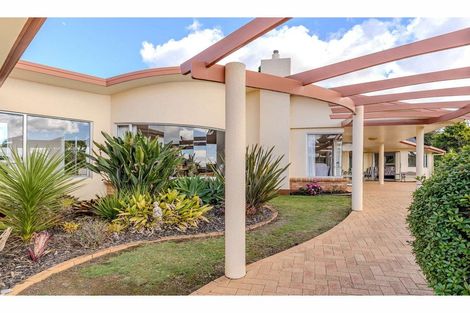 Photo of property in 105 Kemp Road, Kerikeri, 0230