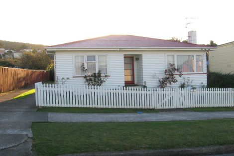 Photo of property in 8 Hukatai Street, Elsdon, Porirua, 5022