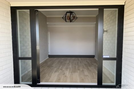 Photo of property in 3 Pakaraka Drive, Papakura, 2110