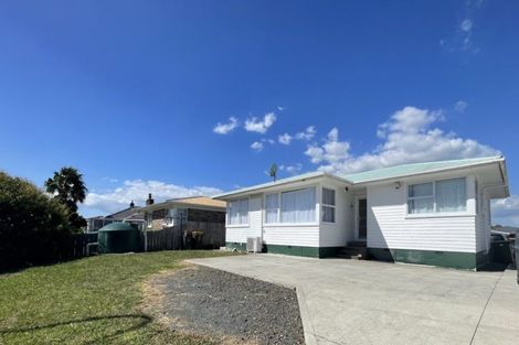 Photo of property in 32 Edinburgh Avenue, Rosehill, Papakura, 2113