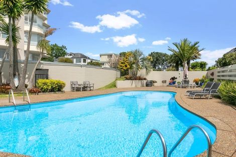 Photo of property in 2/90 Kitchener Road, Milford, Auckland, 0620