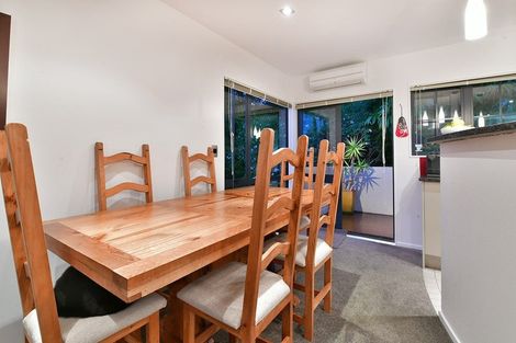 Photo of property in 4/19 Langana Avenue, Browns Bay, Auckland, 0630