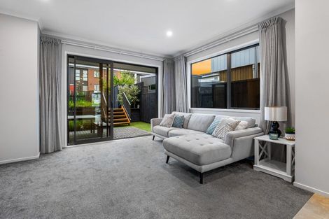 Photo of property in 6 Kapia Road, Westgate, Auckland, 0614