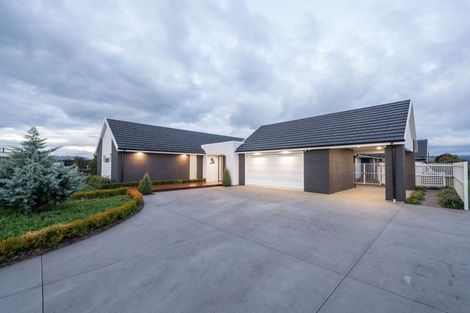 Photo of property in 1 Moemoea Place, Cambridge, 3434