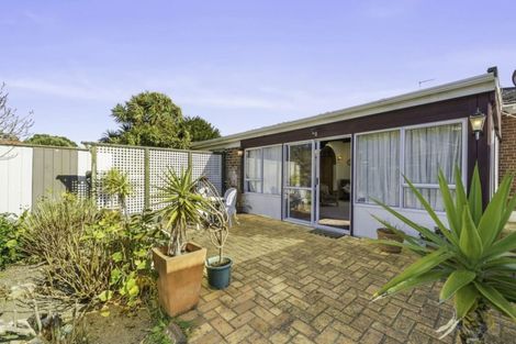 Photo of property in 303 The Parade, Island Bay, Wellington, 6023