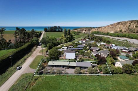 Photo of property in 746 Hurunui Mouth Road, Domett, 7383