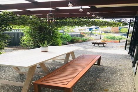 Photo of property in 3 Kentia Place, Havelock North, 4130