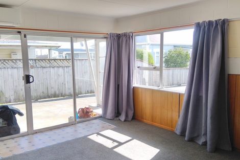 Photo of property in 3/14 Karamu Street, Strandon, New Plymouth, 4312