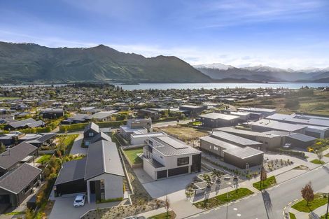 Photo of property in 9 Mills Road, Wanaka, 9305
