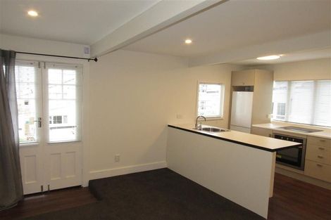 Photo of property in 370 The Terrace, Te Aro, Wellington, 6011