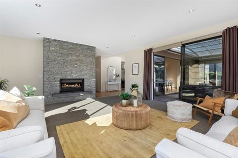 Photo of property in 42 Rere Road, Lake Hayes, Queenstown, 9304