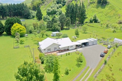 Photo of property in 709 Weber Road, Waitahora, Dannevirke, 4971