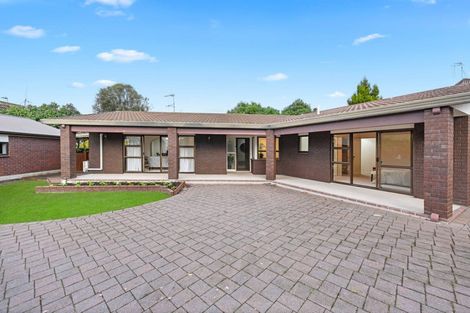 Photo of property in 24 Burn-murdoch Street, St Andrews, Hamilton, 3200