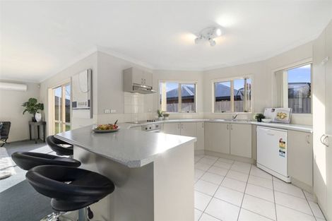 Photo of property in 44 Coolspring Way, Redwood, Christchurch, 8051