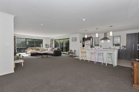 Photo of property in 6 Teaview Court, Huntington, Hamilton, 3210