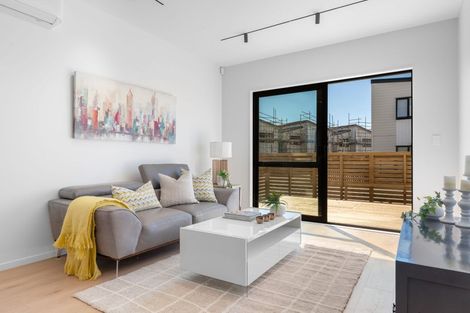 Photo of property in 13 Octans Road, Westgate, 0814