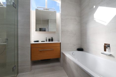 Photo of property in 25a Brougham Street, Nelson South, Nelson, 7010