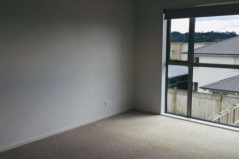 Photo of property in 31 Forbes Mccammon Drive, Swanson, Auckland, 0614