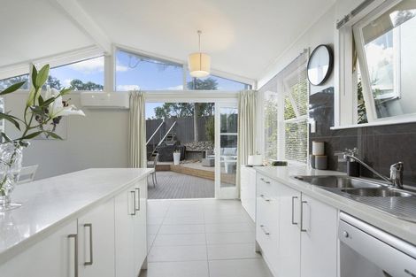 Photo of property in 202 Verbena Road, Birkdale, Auckland, 0626