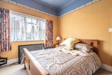 Photo of property in 8 Helena Street, Lumsden, 9730