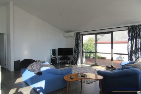 Photo of property in 77 Peverel Street, Riccarton, Christchurch, 8041