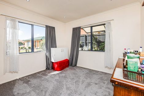 Photo of property in 5 Footwide Place, Weymouth, Auckland, 2103