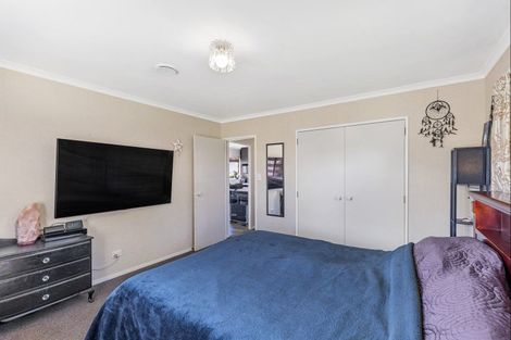 Photo of property in 20 Charles Cross Street, Longburn, Palmerston North, 4412