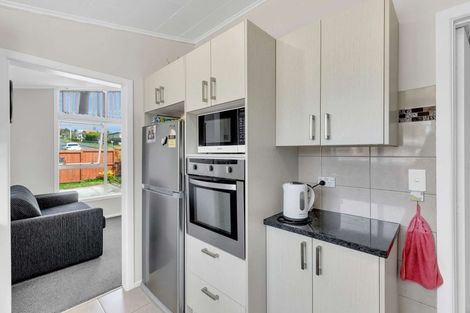 Photo of property in 7 Woodvale Road, Glen Eden, Auckland, 0602