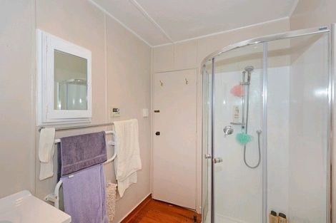 Photo of property in 16 Hazel Street, Ebdentown, Upper Hutt, 5018