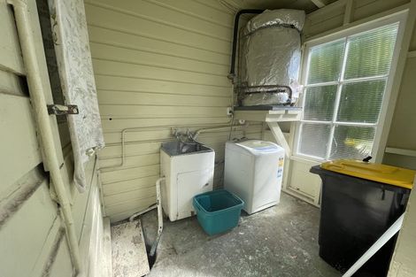 Photo of property in 1/72 Derwent Street, Island Bay, Wellington, 6023