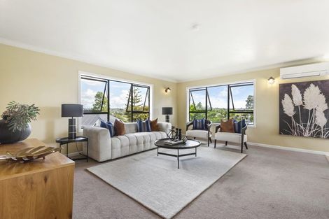 Photo of property in 254a East Coast Road, Forrest Hill, Auckland, 0620