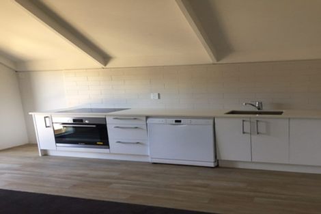 Photo of property in 2a/66 Mount Eden Road, Mount Eden, Auckland, 1024