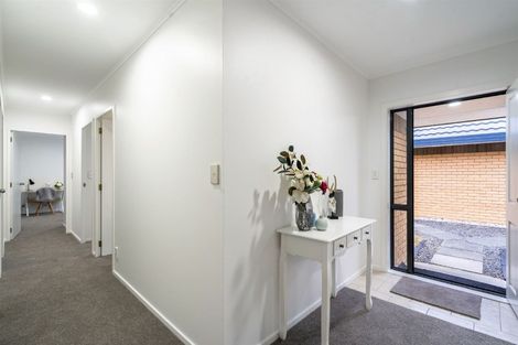 Photo of property in 620/12 Northcross Drive, Oteha, Auckland, 0632