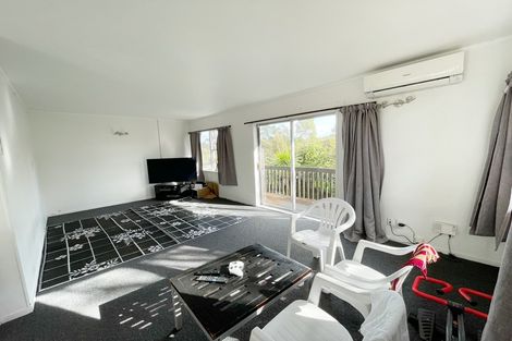 Photo of property in 38 Neal Avenue, Glenfield, Auckland, 0629