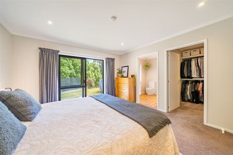 Photo of property in 6 Jade Crescent, Timberlea, Upper Hutt, 5018