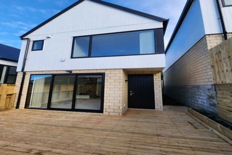 Photo of property in 45b Greenvalley Rise, Glenfield, Auckland, 0629