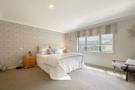 Photo of property in 86 Rosalie Terrace, Kelvin Grove, Palmerston North, 4414
