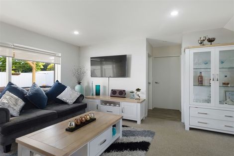 Photo of property in 3 Apple Orchard Way, Sunnyvale, Auckland, 0612