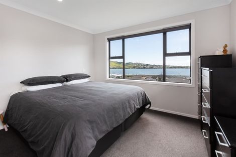 Photo of property in 4 Ihakara Arthur Lane, Aotea, Porirua, 5024