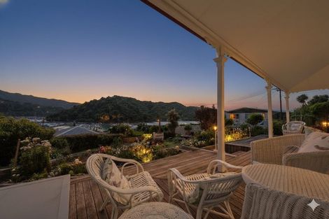 Photo of property in 7 Rutland Street, Picton, 7220