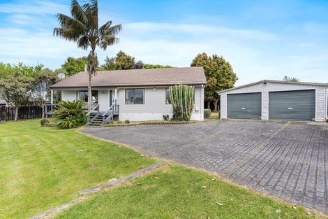Photo of property in 24 Pinehurst Place, Wattle Downs, Auckland, 2103
