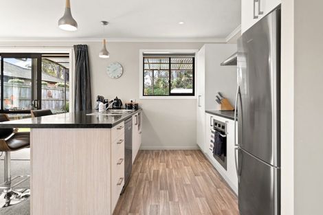 Photo of property in 10 Saint James Place, Fairfield, Dunedin, 9018