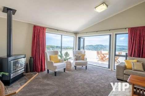 Photo of property in 8 Ramphal Terrace, Khandallah, Wellington, 6035