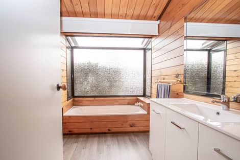 Photo of property in 5 Emma Place, Pukete, Hamilton, 3200