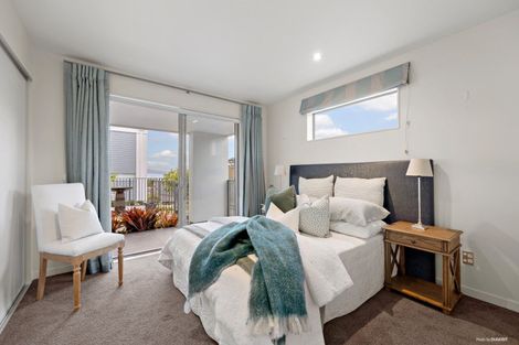 Photo of property in 38a Takutai Avenue, Bucklands Beach, Auckland, 2012