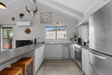 Photo of property in 175 Waitaha Road, Welcome Bay, Tauranga, 3112